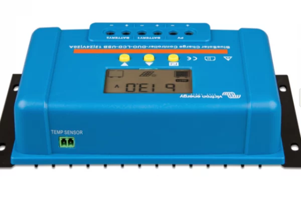 Victron Energy BlueSolar PWM DUO 12/24V-20A - imagine 3
